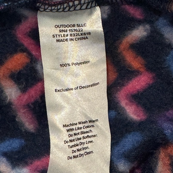 Eddie Bauer 1/4 Zip Front Pullover Sweater- Kids size M(10/12) - Picture 6 of 6